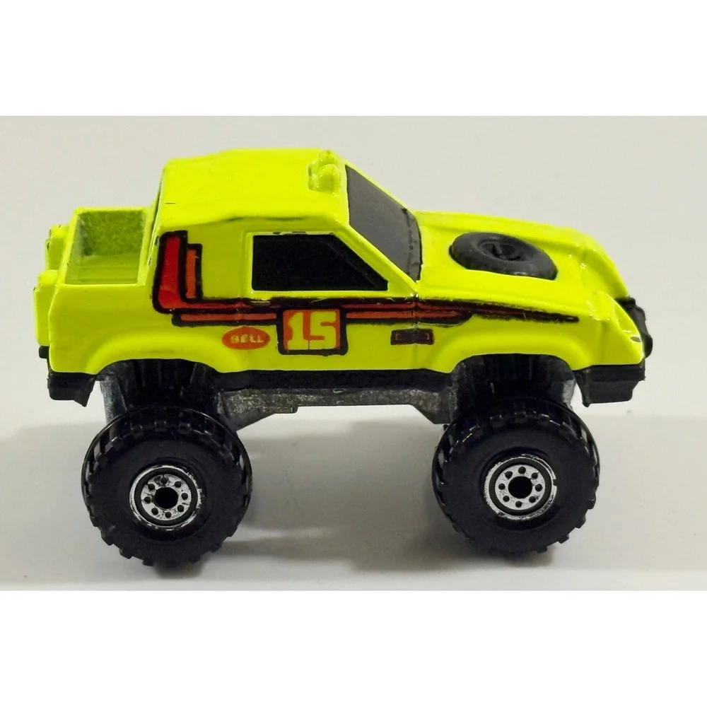 Hot Wheels Monster Truck Kids 1:64 Neon Yellow Vintage 1984 No. 15 Bell Decals